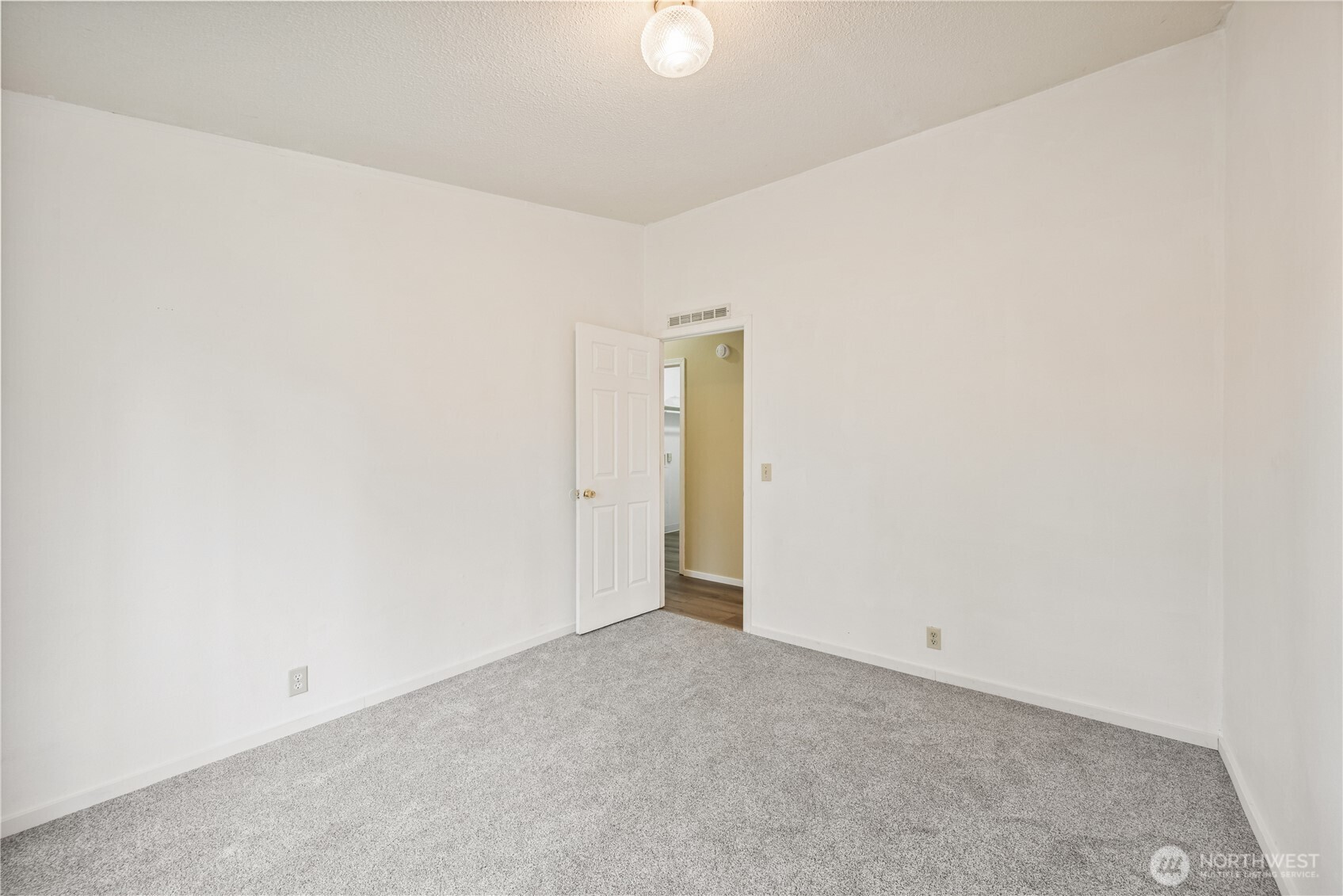 317 Rollingwood Drive , Kelso, WA 98626