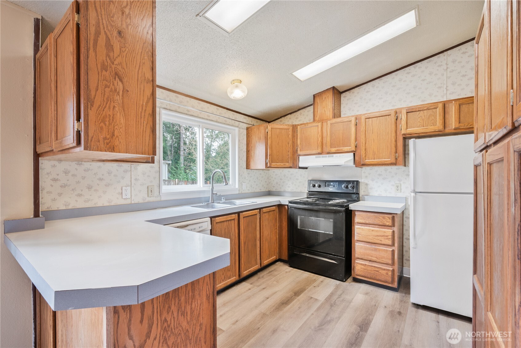 317 Rollingwood Drive , Kelso, WA 98626