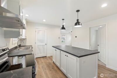 1110 A W Walnut Street , Centralia, WA 98531 - Photo 6