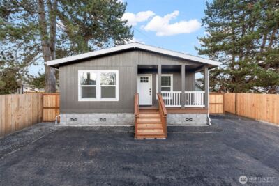 1110 B W Walnut , Centralia, WA 98531 - Photo 1