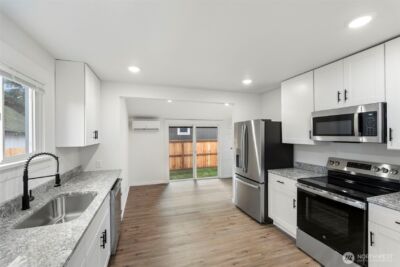 1110 W Walnut , Centralia, WA 98531 - Photo 9