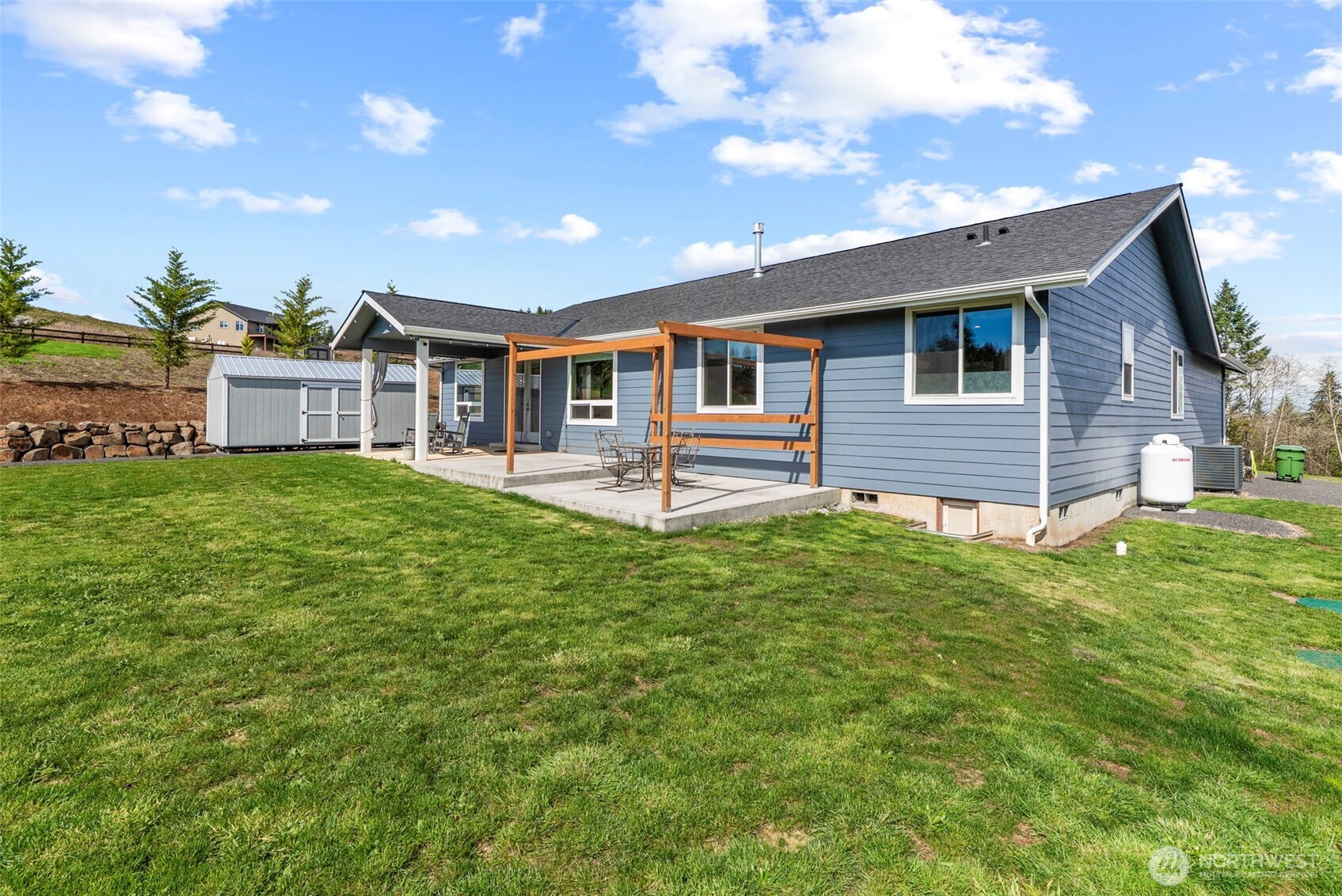 311 Olequa Heights Road , Castle Rock, WA 98611