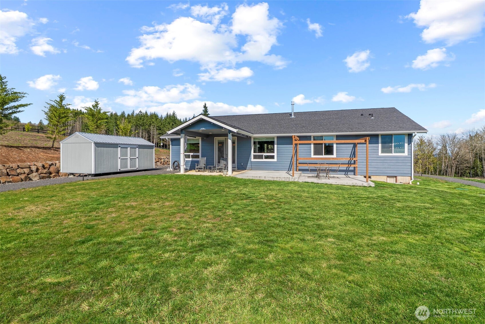 311 Olequa Heights Road , Castle Rock, WA 98611