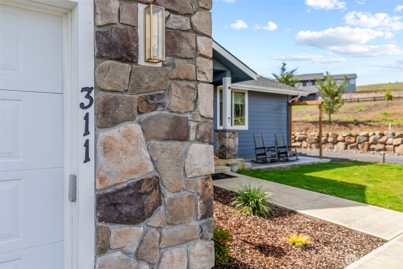 311 Olequa Heights Road , Castle Rock, WA 98611