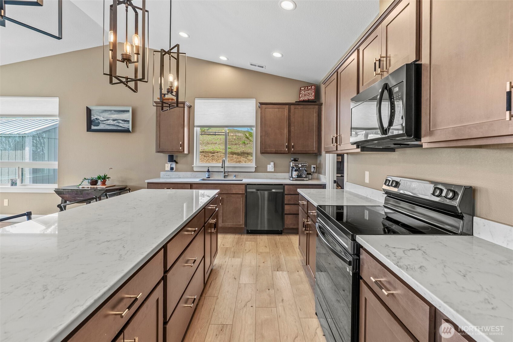 311 Olequa Heights Road , Castle Rock, WA 98611