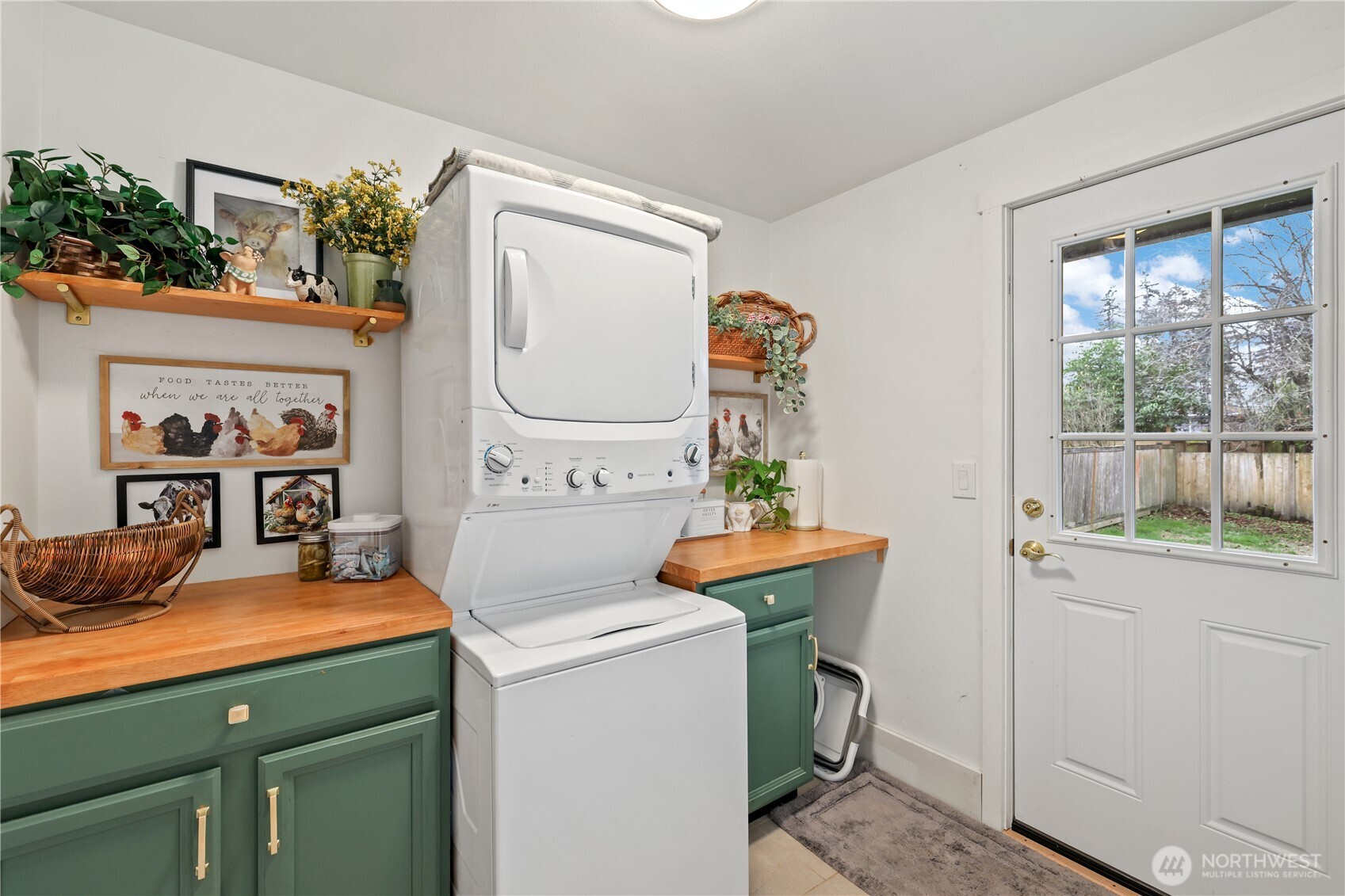 1215 Stillwell Street NE, Olympia, WA 98516