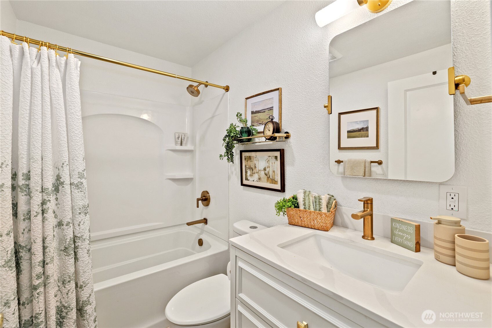 1215 Stillwell Street NE, Olympia, WA 98516