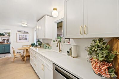 1215 Stillwell Street NE, Olympia, WA 98516 - Photo 8