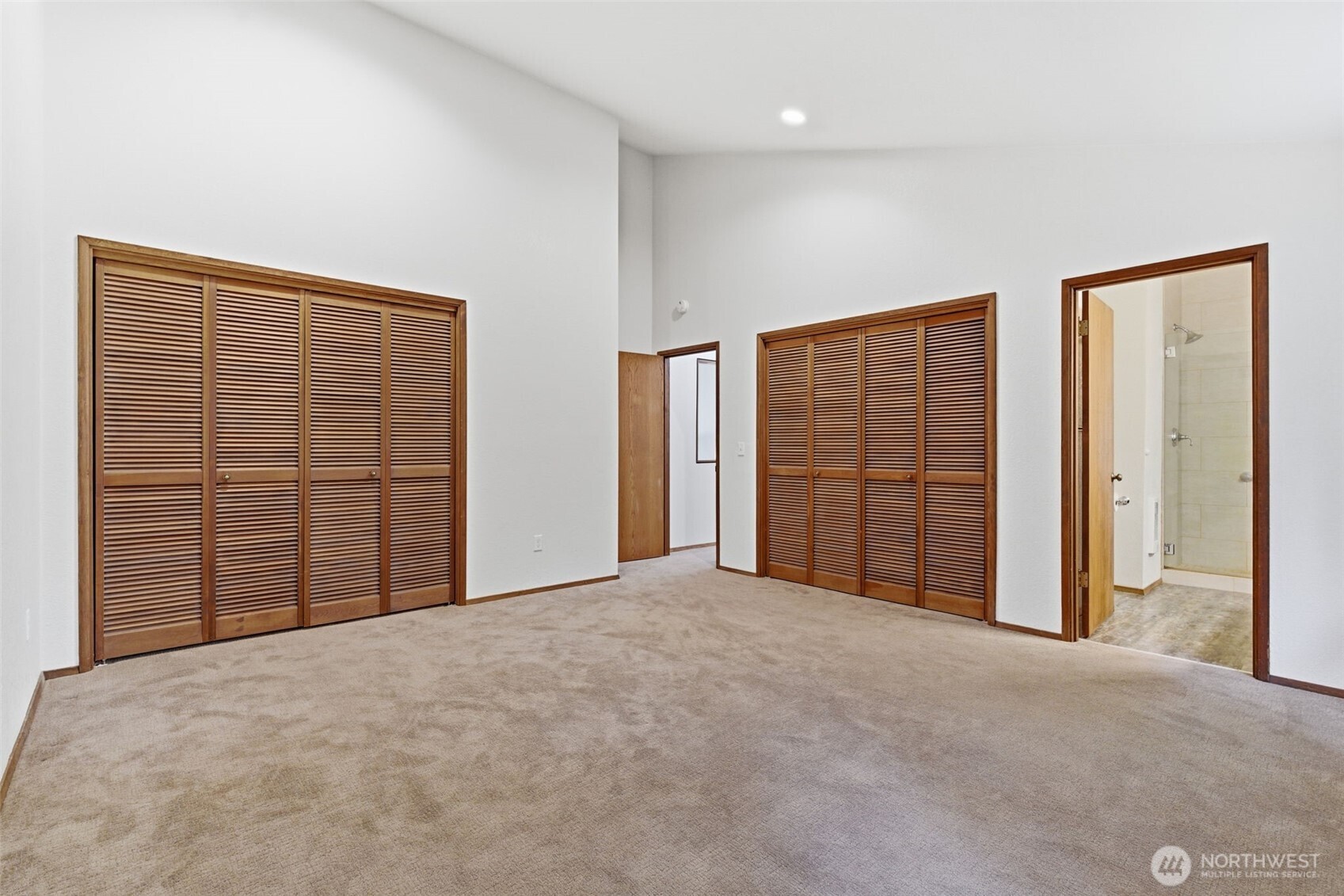 6980 NE Dolphin Drive , Bainbridge Island, WA 98110