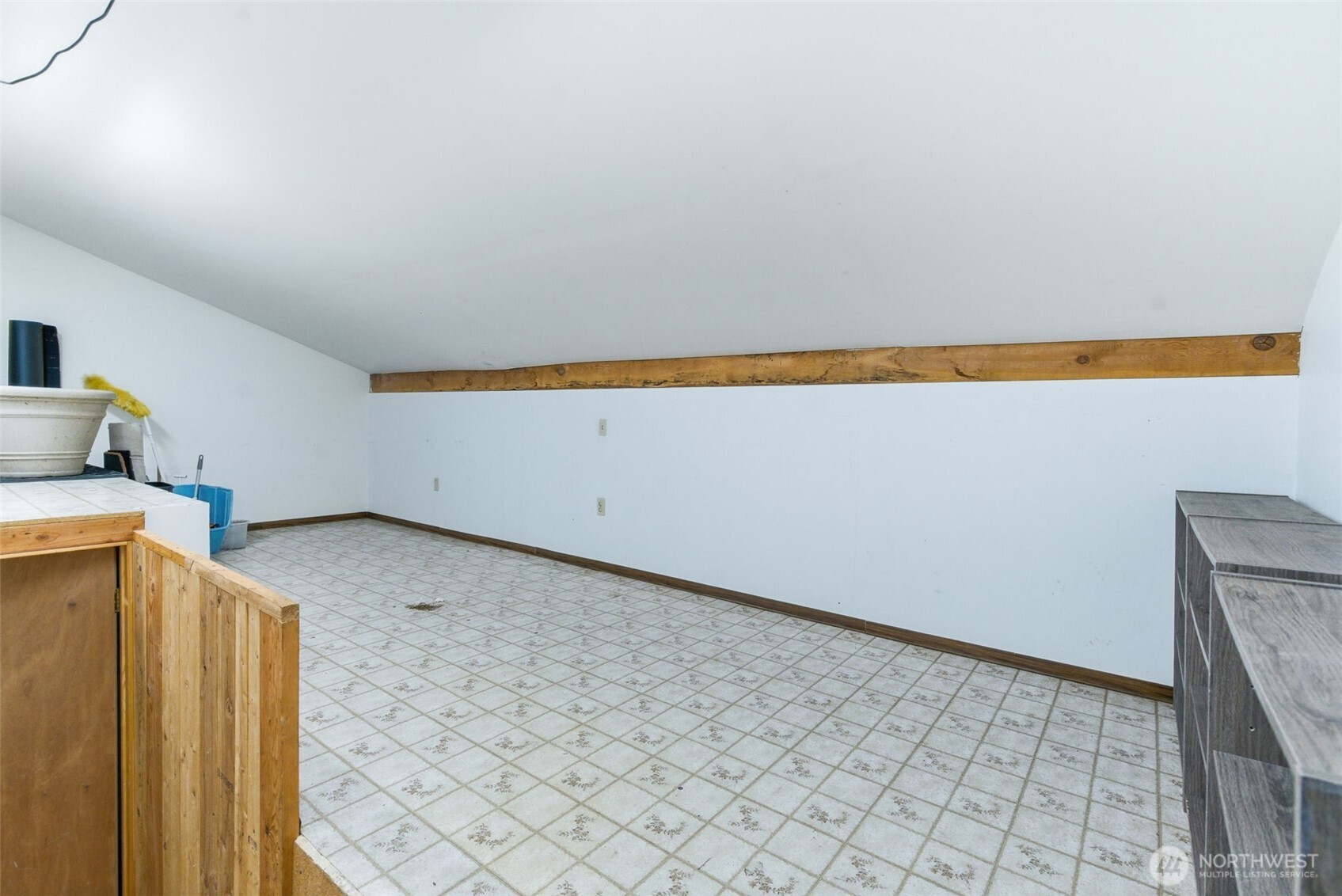 6980 NE Dolphin Drive , Bainbridge Island, WA 98110