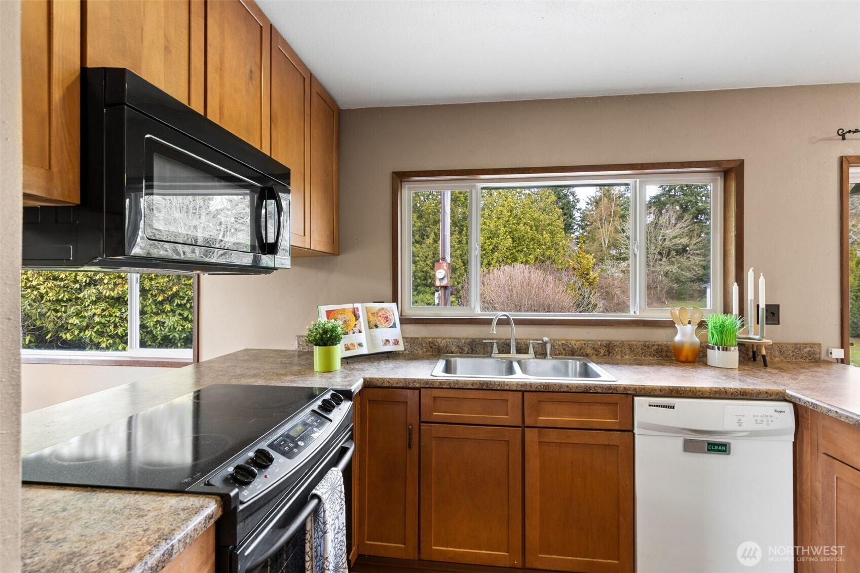 8644 Rich Road SE, Olympia, WA 98501