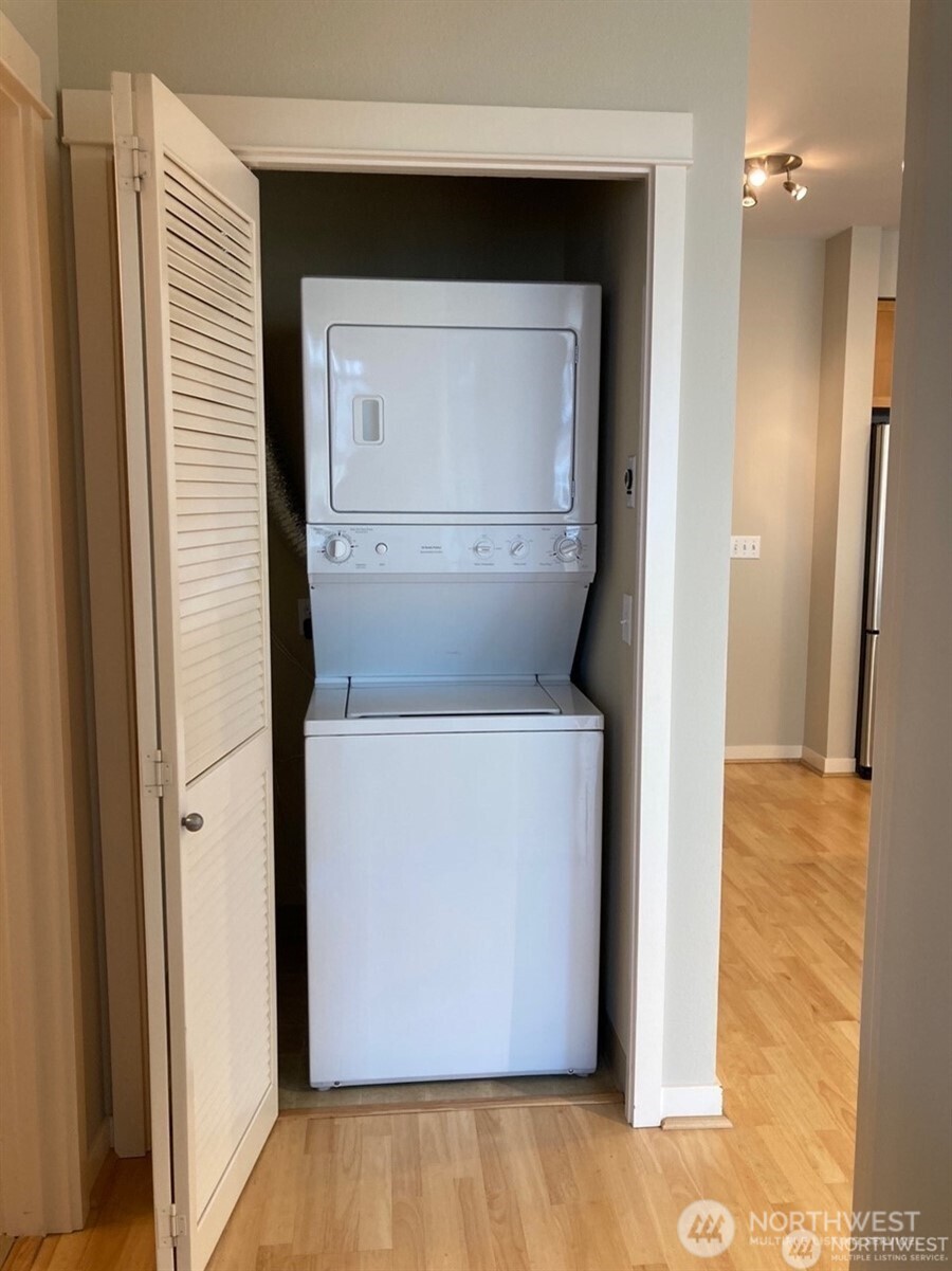 180 Harbor Square Loop NE #B318, Bainbridge Island, WA 98110