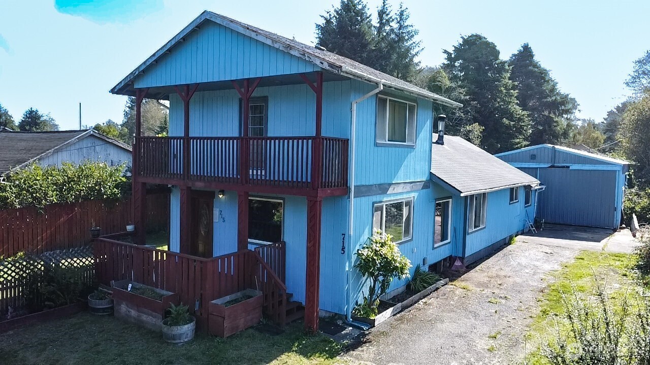 715 Copalis Beach Road , Copalis Beach, WA 98535