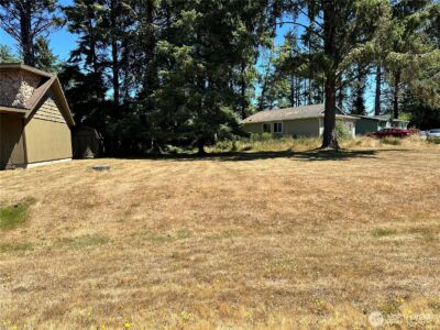 604 Sollecks Avenue SE, Ocean Shores, WA 98569 - Photo 1