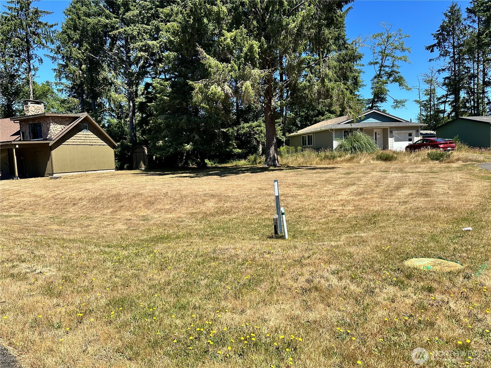 604 Sollecks Avenue SE, Ocean Shores, WA 98569