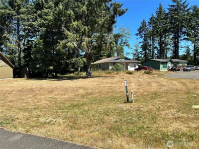 604 Sollecks Avenue SE, Ocean Shores, WA 98569 - Photo 12