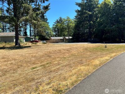 604 Sollecks Avenue SE, Ocean Shores, WA 98569 - Photo 14