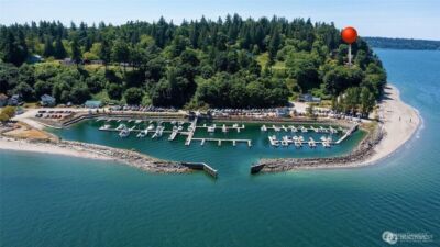 27 E Port Gardner Drive , Everett, WA 98206 - Photo 3