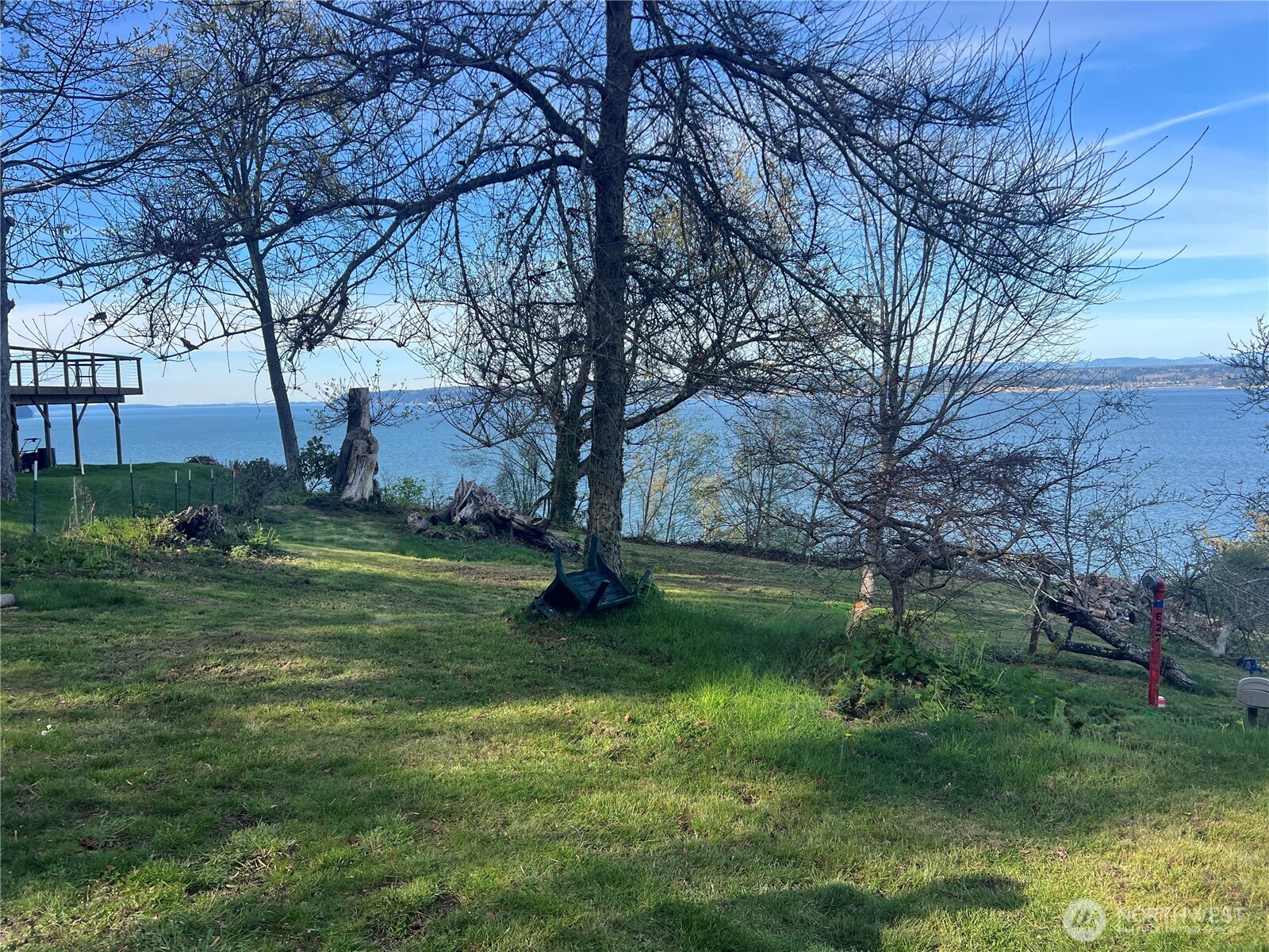 27 E Port Gardner Drive , Everett, WA 98206