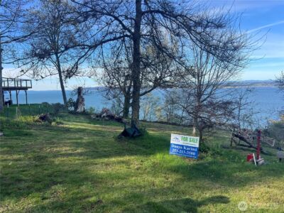 27 E Port Gardner Drive , Everett, WA 98206 - Photo 8