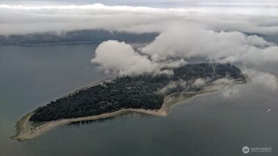 25 E Port Gardner Drive , Everett, WA 98206 - Photo 11