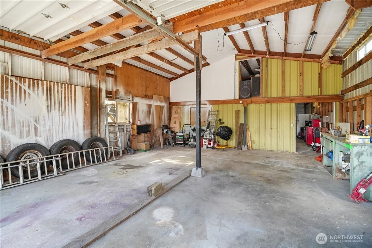 913 S 3rd Avenue , Kelso, WA 98626