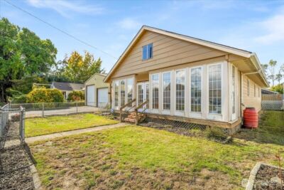 913 S 3rd Avenue , Kelso, WA 98626