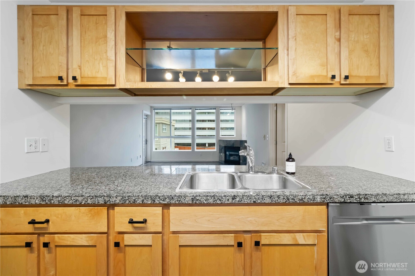 300 110th Avenue NE #610, Bellevue, WA 98004