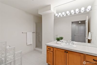 300 110th Avenue NE #610, Bellevue, WA 98004 - Photo 23