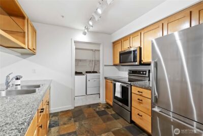 300 110th Avenue NE #610, Bellevue, WA 98004 - Photo 9