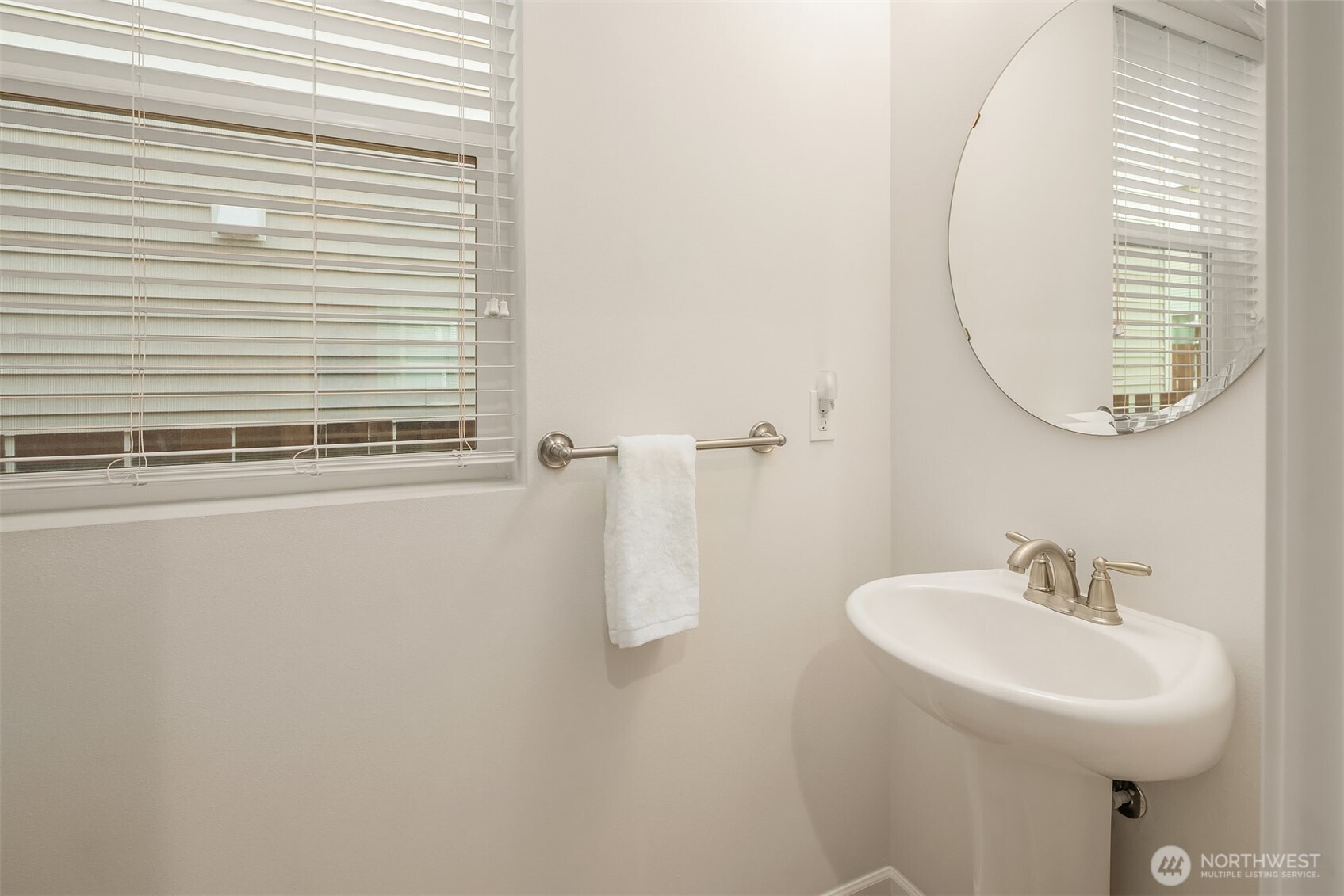 16009 24th Street E, Lake Tapps, WA 98391