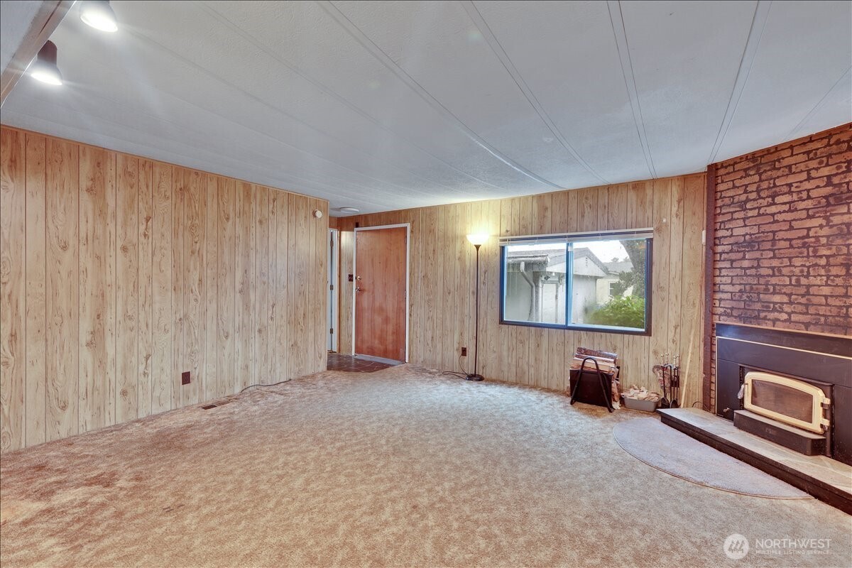 507 W Veterans Avenue , Westport, WA 98595