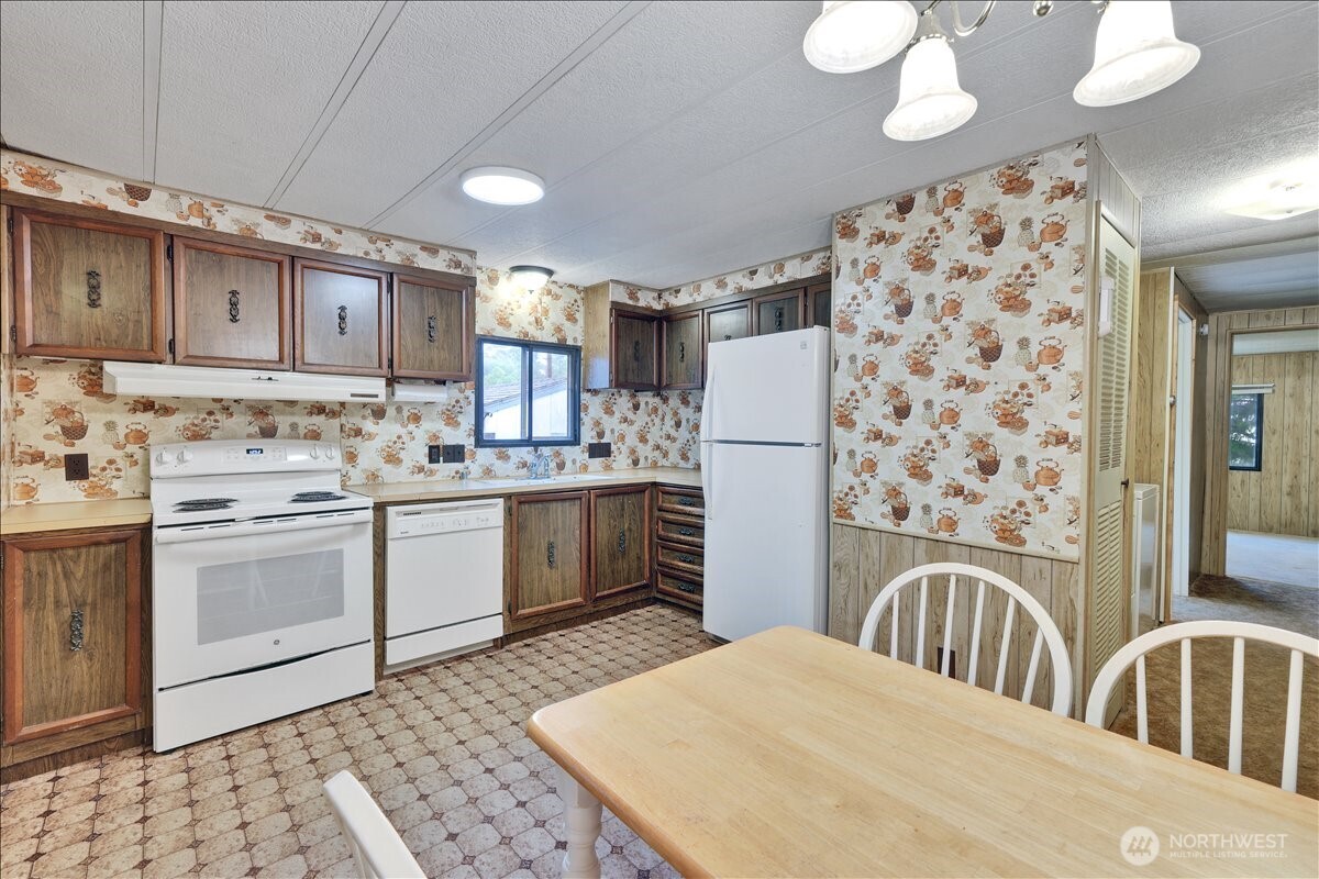 507 W Veterans Avenue , Westport, WA 98595