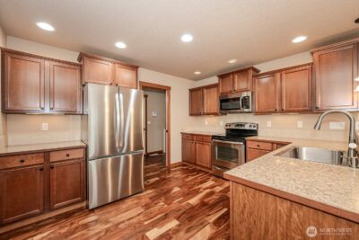 2225 Dickinson Avenue NW, Olympia, WA 98502 - Photo 12