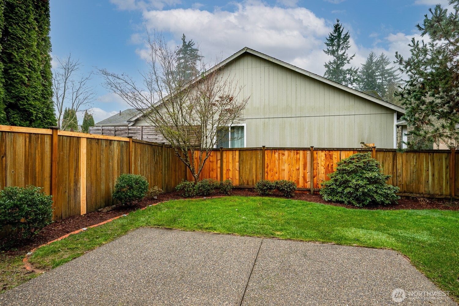 2225 Dickinson Avenue NW, Olympia, WA 98502