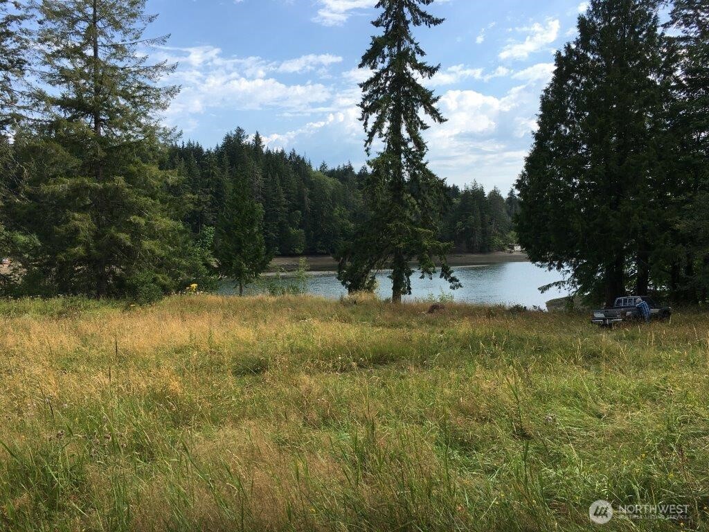 3093 SE Kamilche Point Road , Shelton, WA 98584