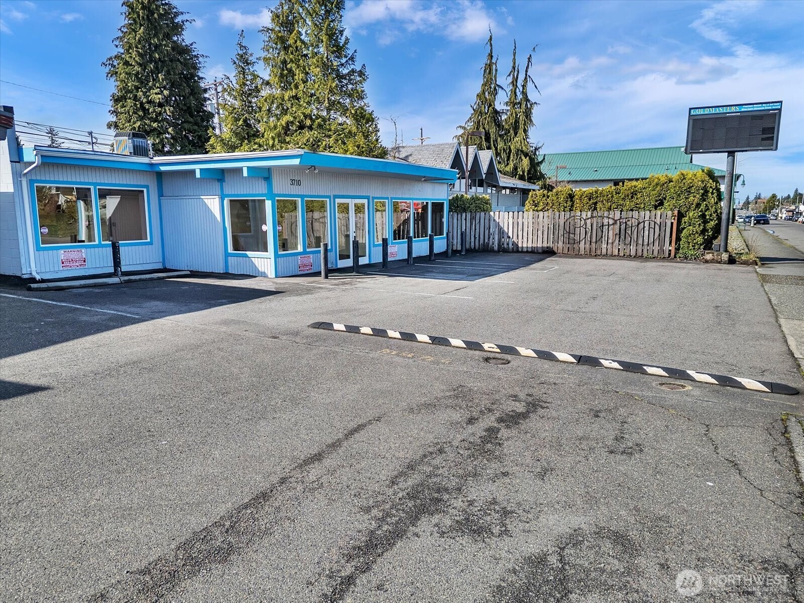 3710 6Th Avenue , Tacoma, WA 98406