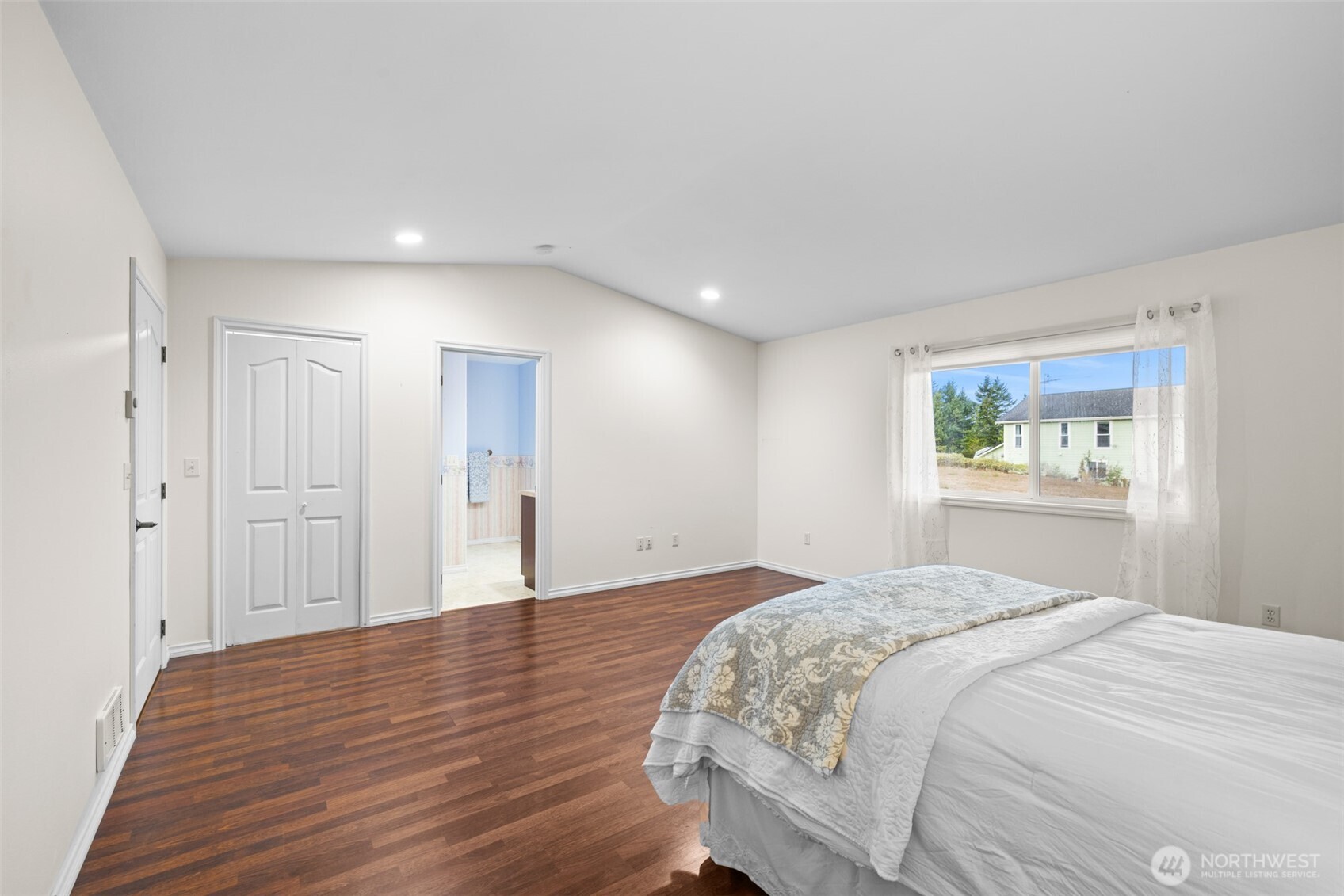 382 Discovery View Drive , Sequim, WA 98382