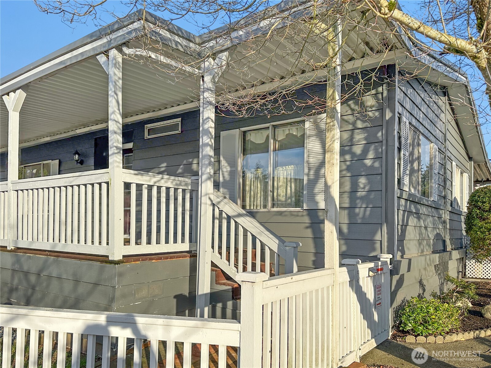 2500 S 370th Street #32, Federal Way, WA 98003