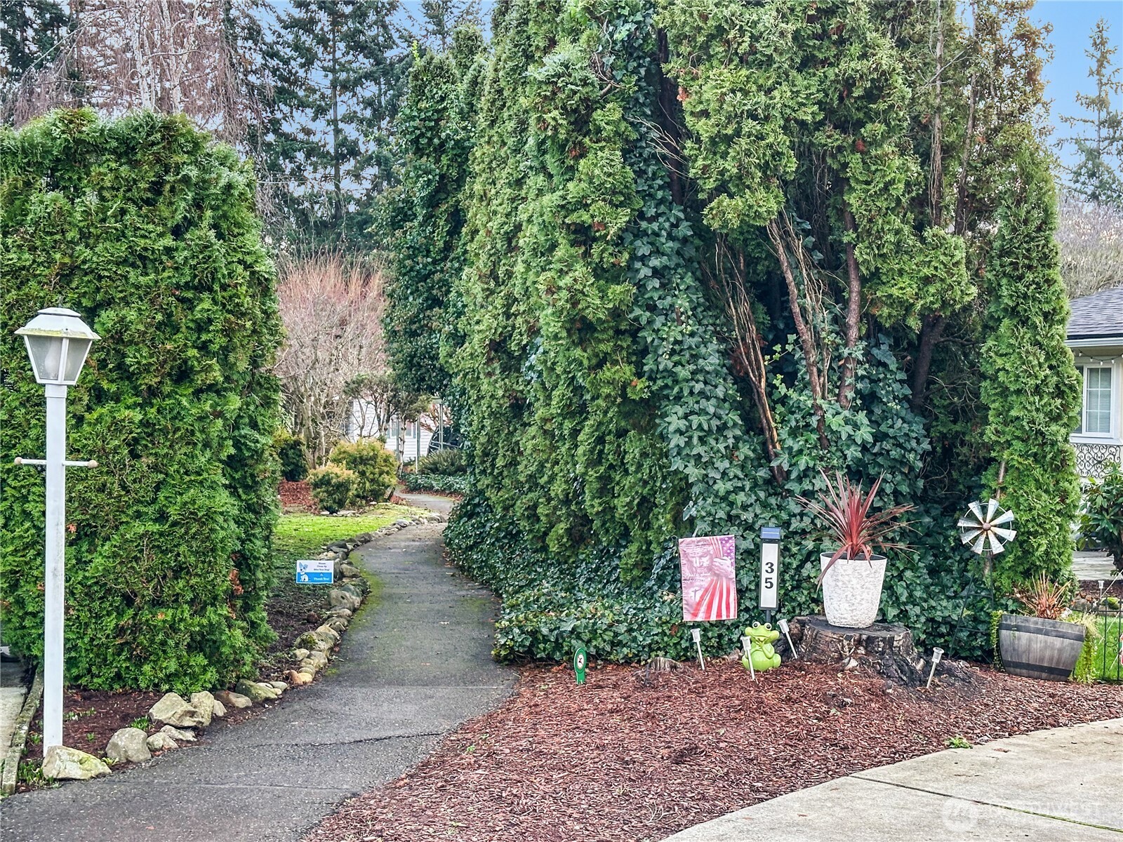2500 S 370th Street #32, Federal Way, WA 98003