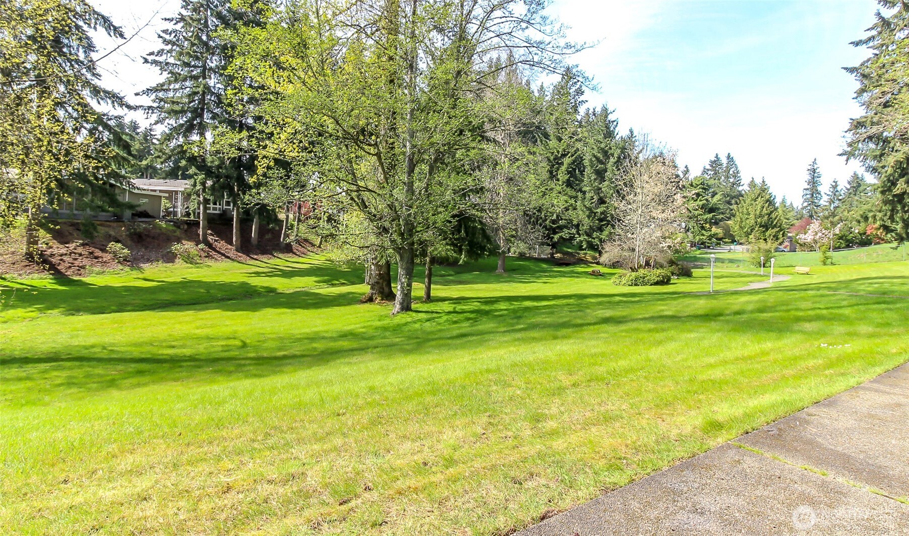 2500 S 370th Street #32, Federal Way, WA 98003
