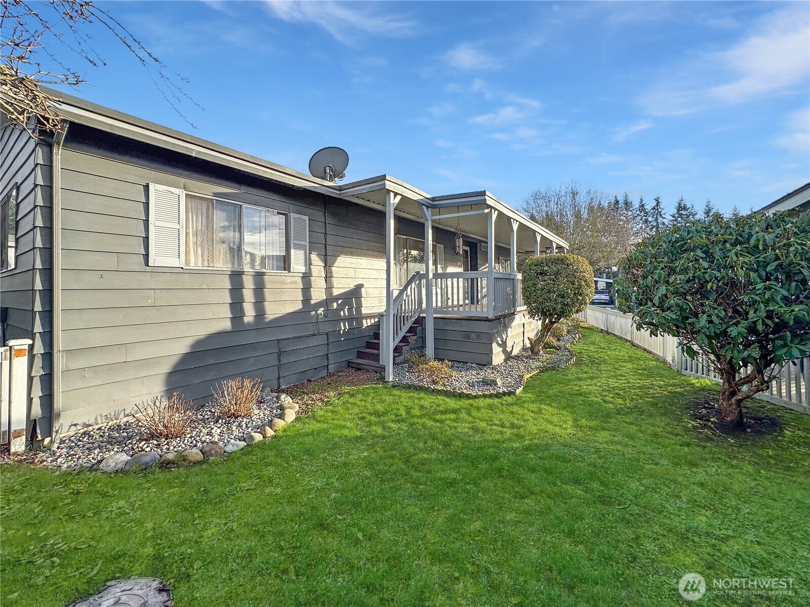 2500 S 370th Street #32, Federal Way, WA 98003