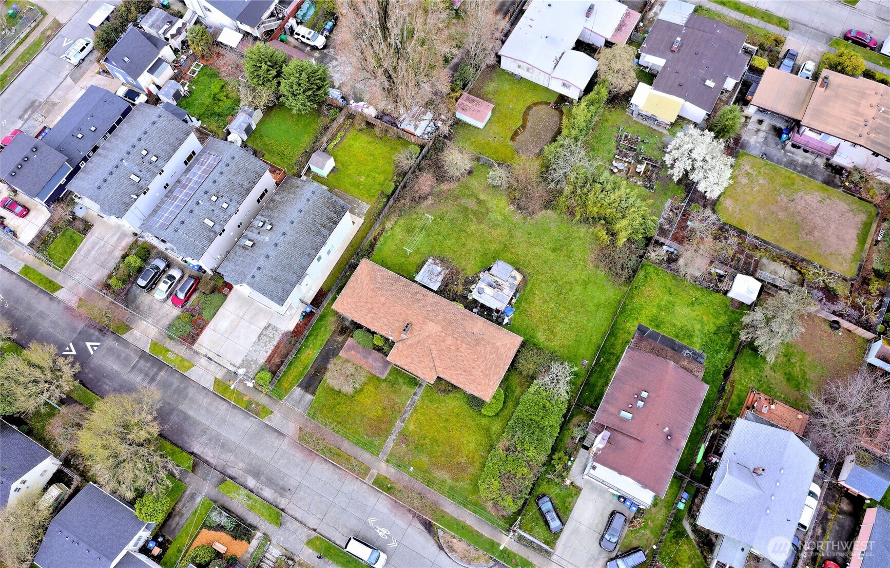 4422 S Myrtle Street , Seattle, WA 98118