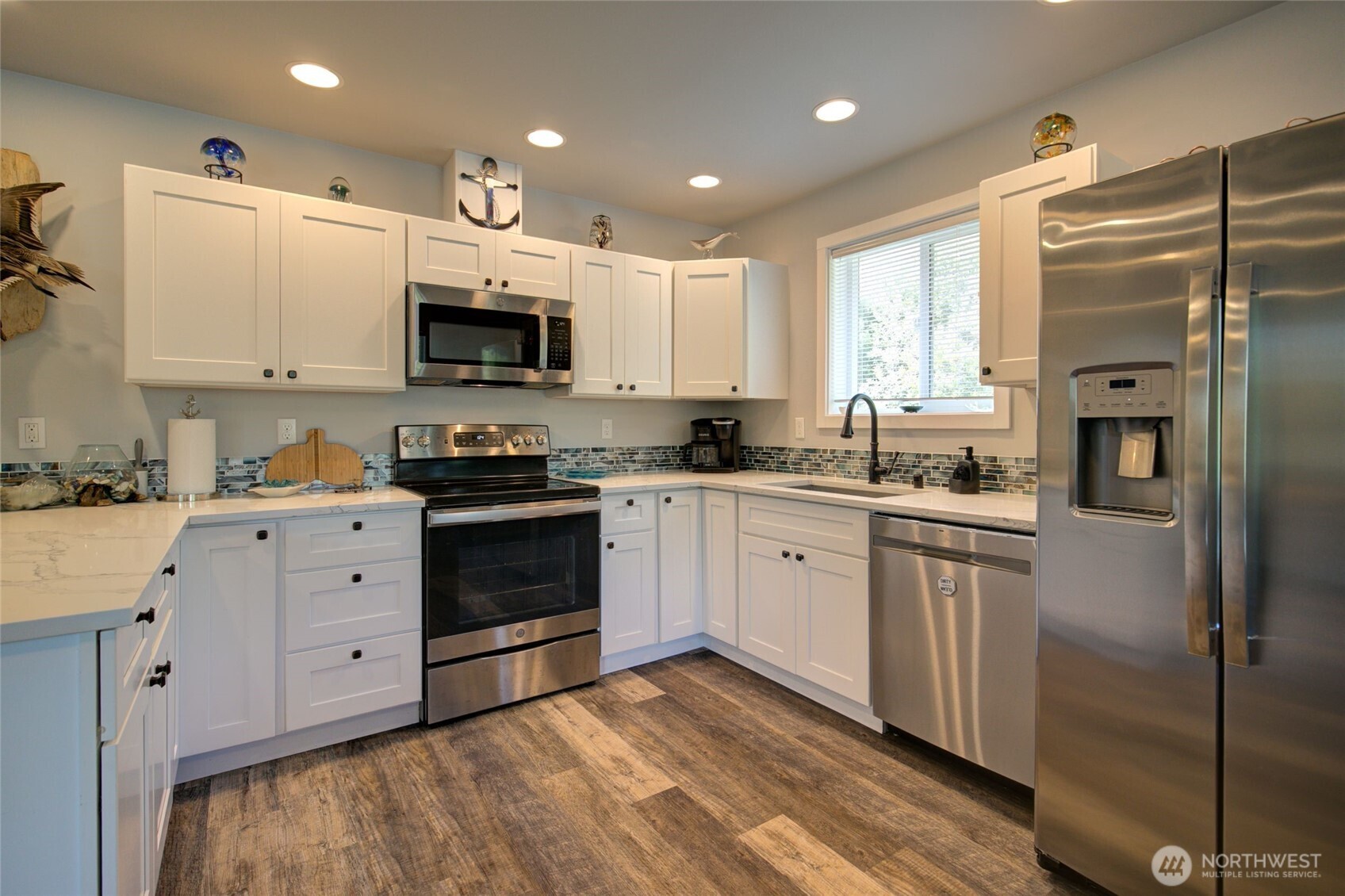 163 Wishkah Street SW, Ocean Shores, WA 98569