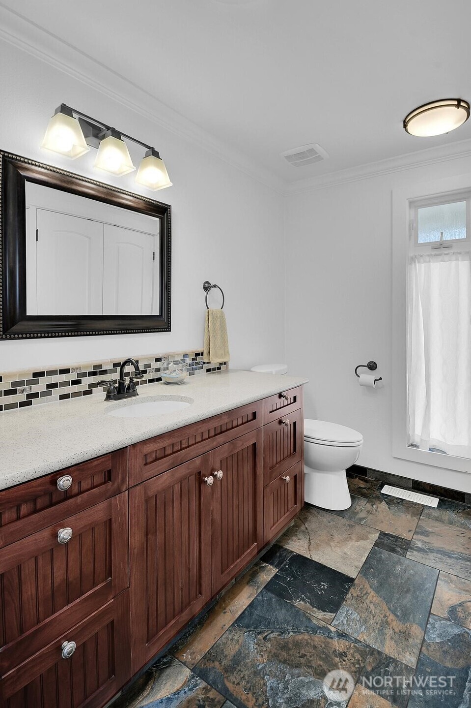 1757 Miracle Mile Drive E, Port Orchard, WA 98366