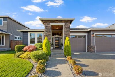 18021 133rd Street E, Bonney Lake, WA 98391-5529 - Photo 2