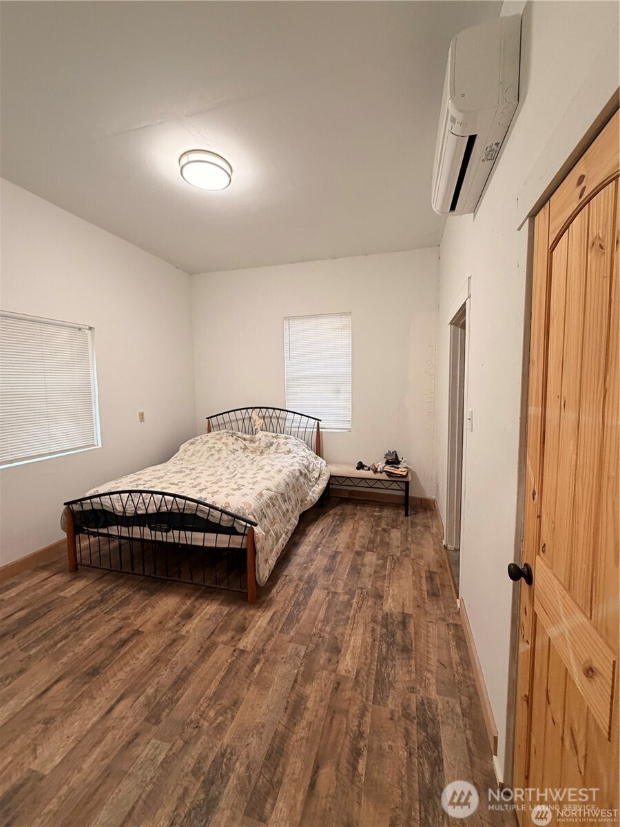 1910 Bowman Avenue NW, Olympia, WA 98502-4613