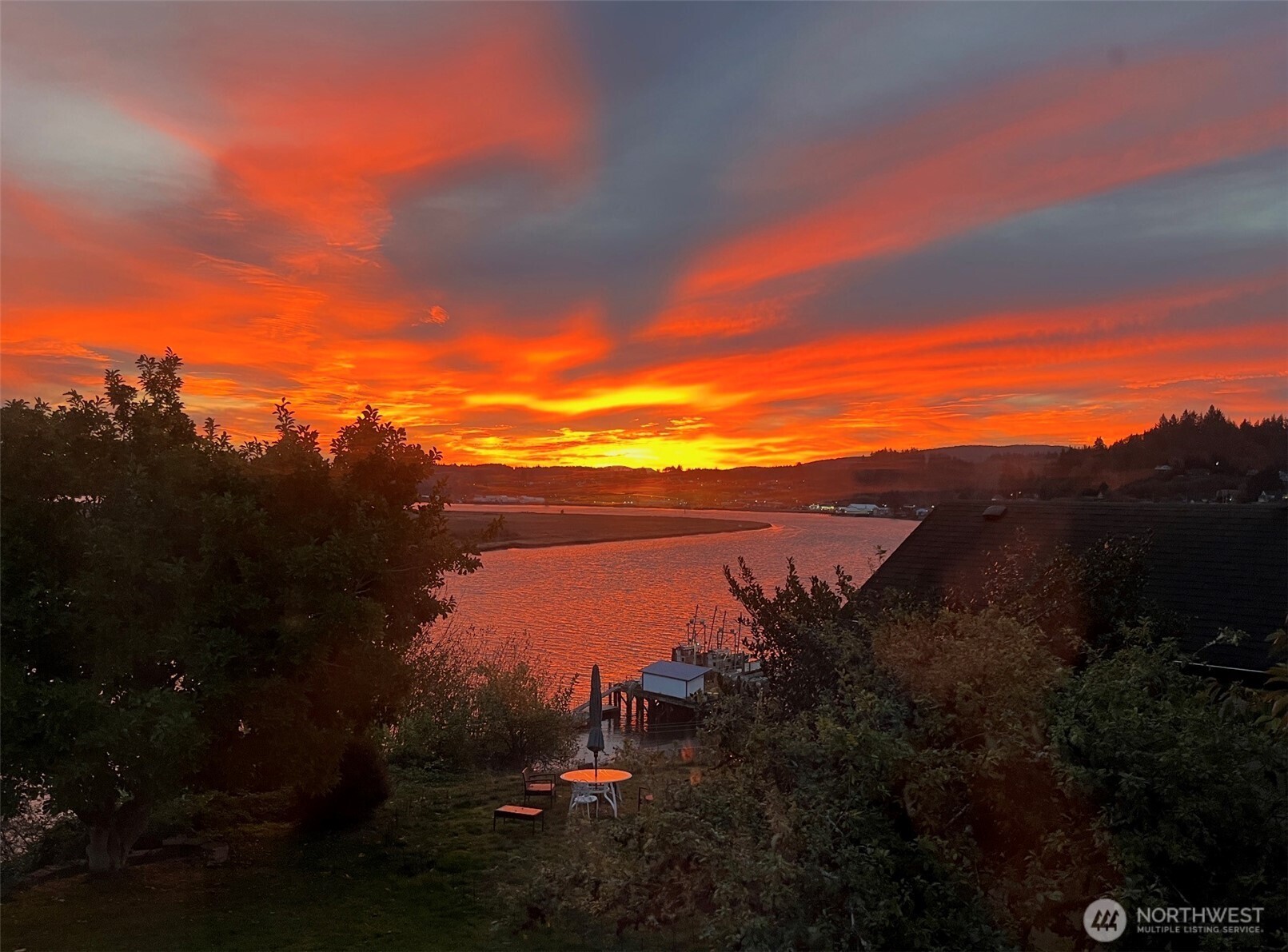 1510 W Water Street , South Bend, WA 98586