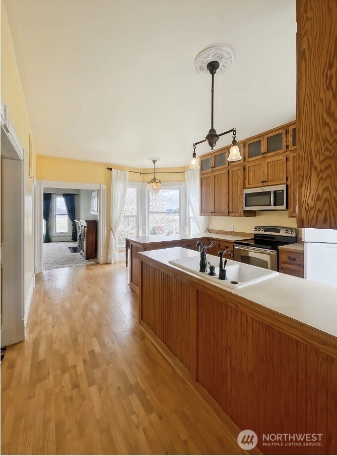 1510 W Water Street , South Bend, WA 98586