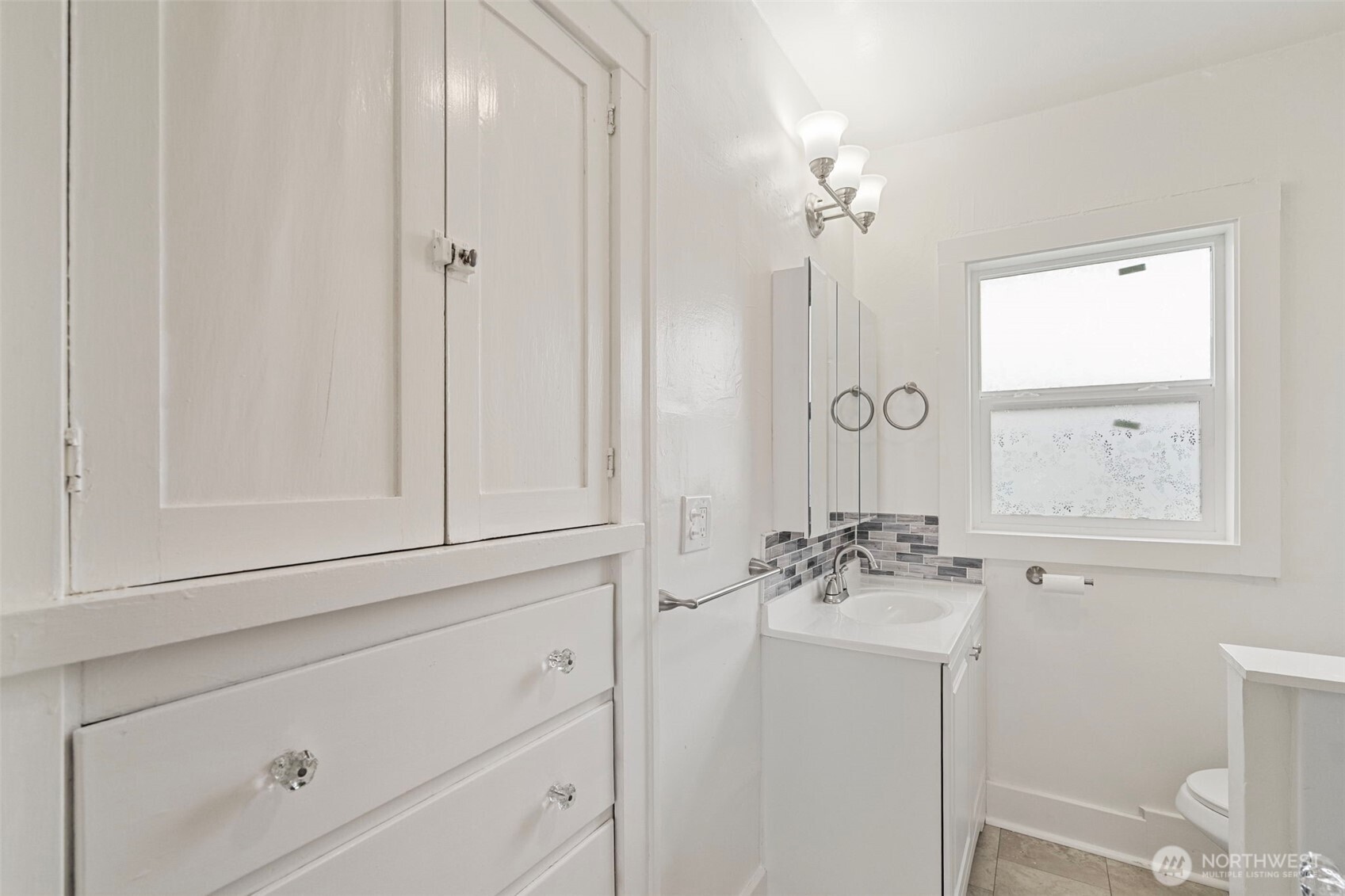 3102 Aberdeen Avenue , Hoquiam, WA 98550-4209